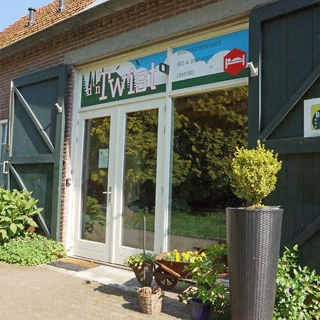 D'N Twist Panzió Overloon Kültér fotó